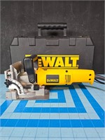 Like new DeWalt plate joiner