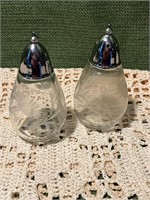 Etched Glass Crystal Salt & Pepper Shakers 3 1/4”