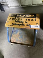 NAPA BALKAMP ROLLER SEAT W/ TOOL TRAY