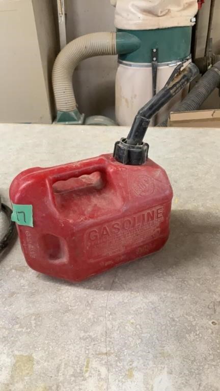 Small gas can probably with mixed gas
