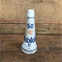 Mobiloil B 50 Tin Pourer & Cap