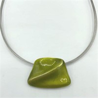 CHICO’S Lime Green Artsy 2” Pendant & Necklace