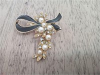 Vintage MCM Black Ribbon And Leaves Brooch