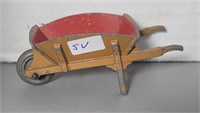 DINKY TOYS MECCANO WHEELBARROW