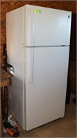 *General Electric Refrigerator Freezer WORKS