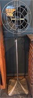 Art deco  Wagner pedestal fan cast-iron base