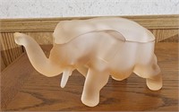 Frosted pink glass elephant cand dish