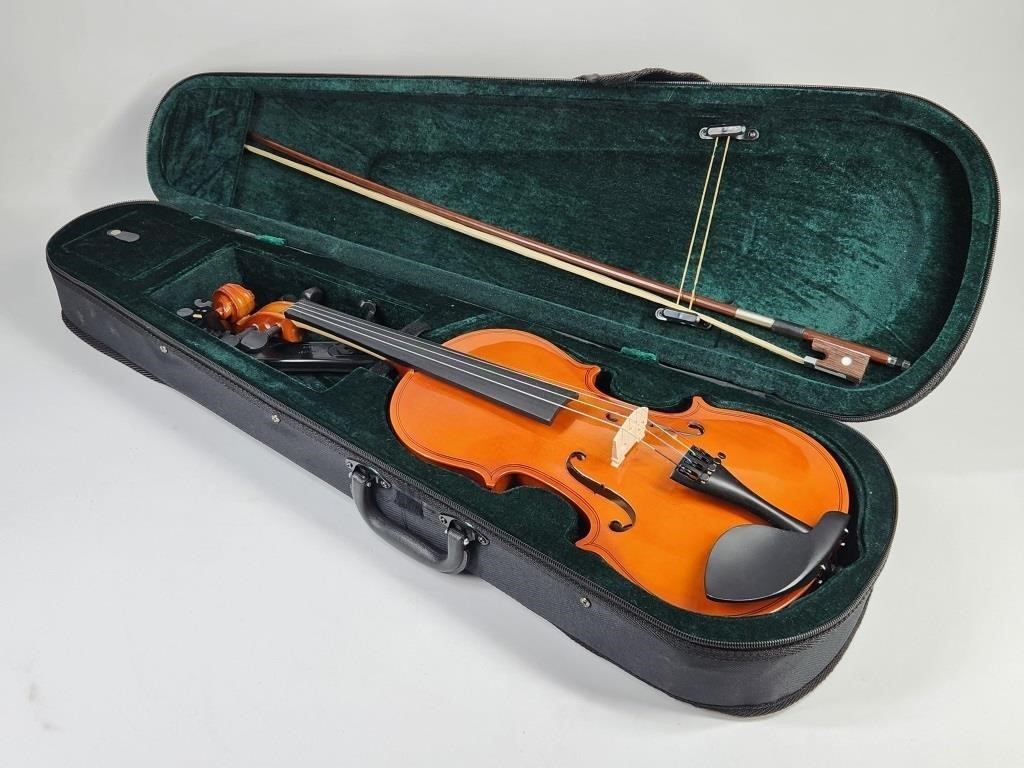 UNMARKED VIOLIN W/ CASE & BOW