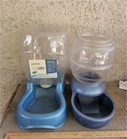 Large Pet Water and Food Gravity Feeders
