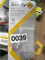 SAFTEY 1ST PRESS TAB PLUG PROTECTORS