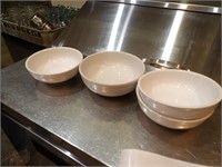 Bid X 5: Porcelain 8" Bowls