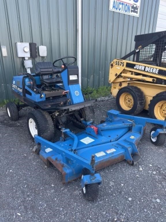 New Holland CM272 finish mower - blue