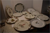 11 - Christmas plates