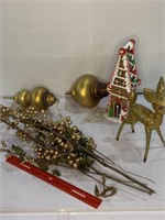 Flat with Golden Christmas decor &