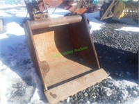 Backhoe/Excavator Bucket 36"