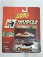 Johnny Lightning MUSCLE Featuring Linda Vaughn #28