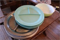 Vintage Pyrex, Divided Trays