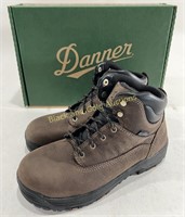 Women’s 7 New Danner Dry Waterproof Boots