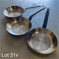 3x Restaurant Grade 8 3/4 Inch Metal Skillets