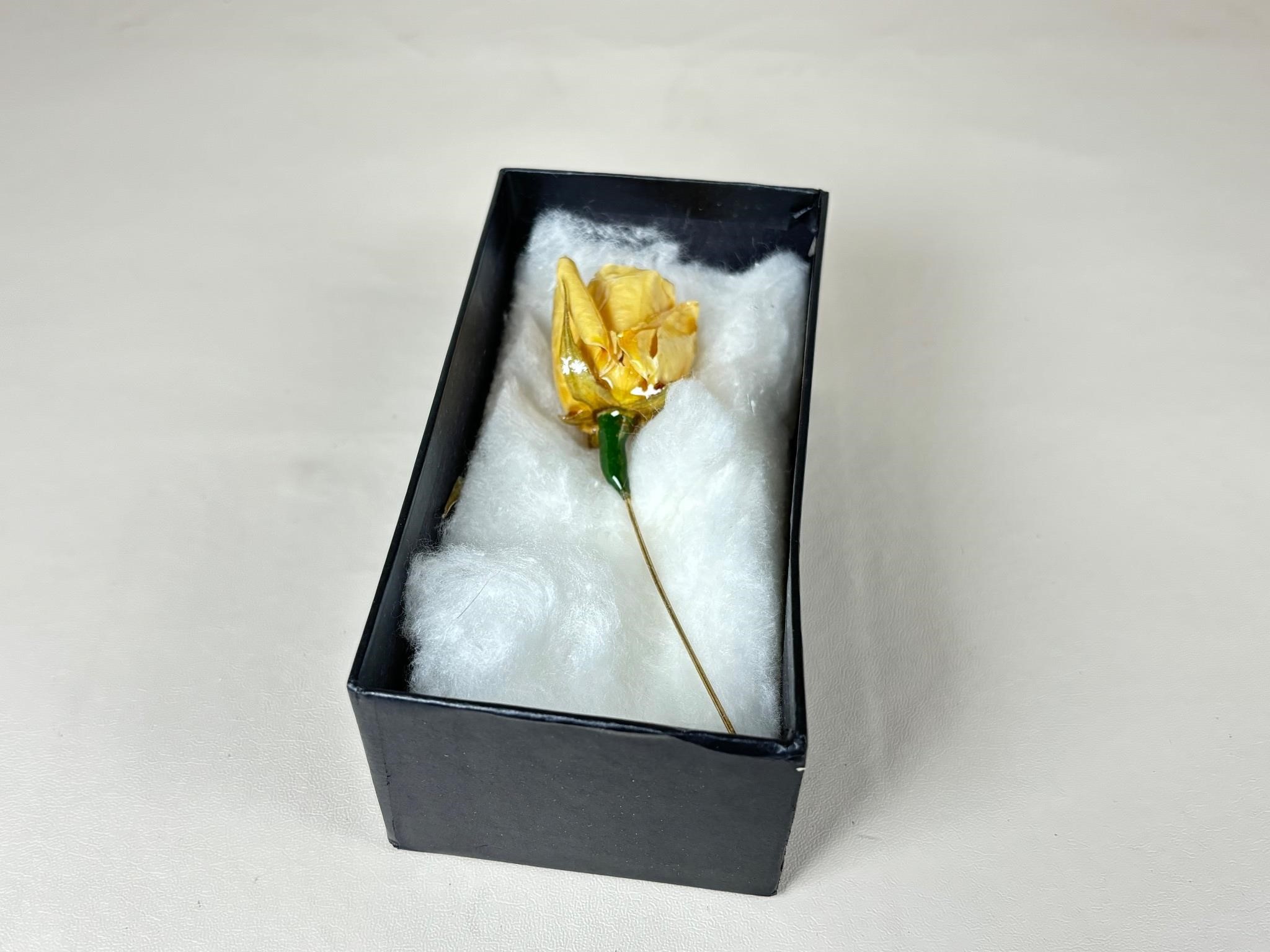 A Real Rose Stickpin Yellow Rose