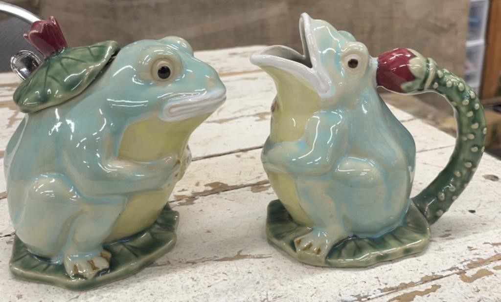 Henriksen Imports Frog On Lilly Pad Sugar Bowl
