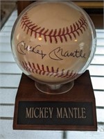 MICKEY MANTLE SIGNED BASEBALL