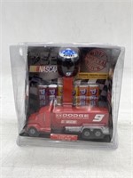 NASCAR PEZ Dispenser Semi Truck #9 Kasey Kahne