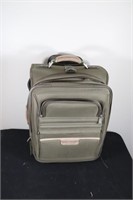 Atlantic Rolling 20" Suitcase Army Green