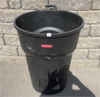 RUBBERMAID GARBAGE CAN NO LID