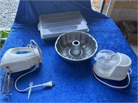 Cakes pans, mixer & mini chopper