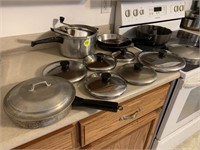 STAINLESS POTS AND LIDS