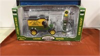 New in box  1998 Gearbox toys John  1912 ford