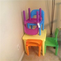 children's table and 4 chairs