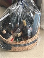 Bourbon Basket Value $600