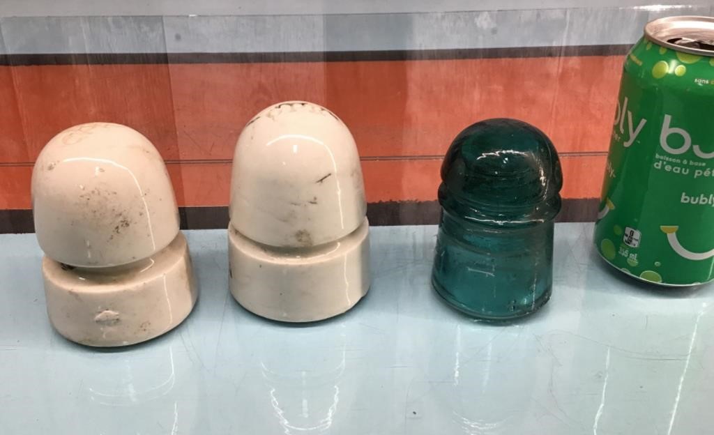 CPR ceramic insulators & one glass