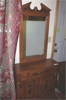 EARLY AMERICAN STYLE CABINET  W/ MIRROR