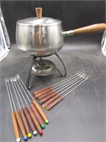 Fondue Pot + 2 Fork Sets