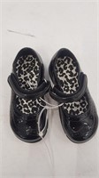 CHILDREN'S SHOES SIZE 7