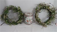 Home Decor-2 Wreaths, Vase