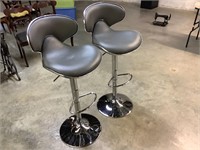 Pr. Adjustable bar chairs