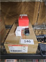 1-50ct legrand wave switches