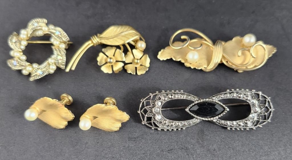 Floral & Leaf Brooches & Earrings