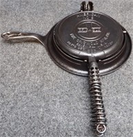 Griswold American No. 8 Cast Iron Waffle Iron