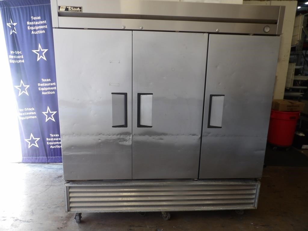 True Refrigerator 3 Door 78x30x85