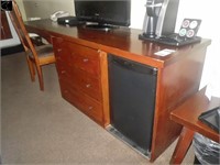 RM 213  Desk / Dresser Combo