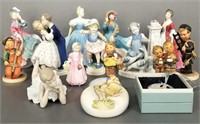 15 figurines etc Royal Daulton, Nao, Royal