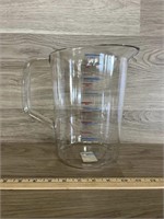 1 Gal. Plastic Measuring Cup