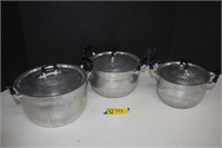 Three Vintage Aluminum Pans w/Lids