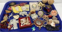 Assorted tray lot includes a nice selection of