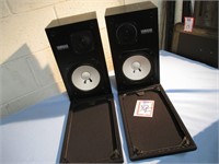 Qty 2 YAMAHA NS -10M SPEAKERS PAIR w/ covers